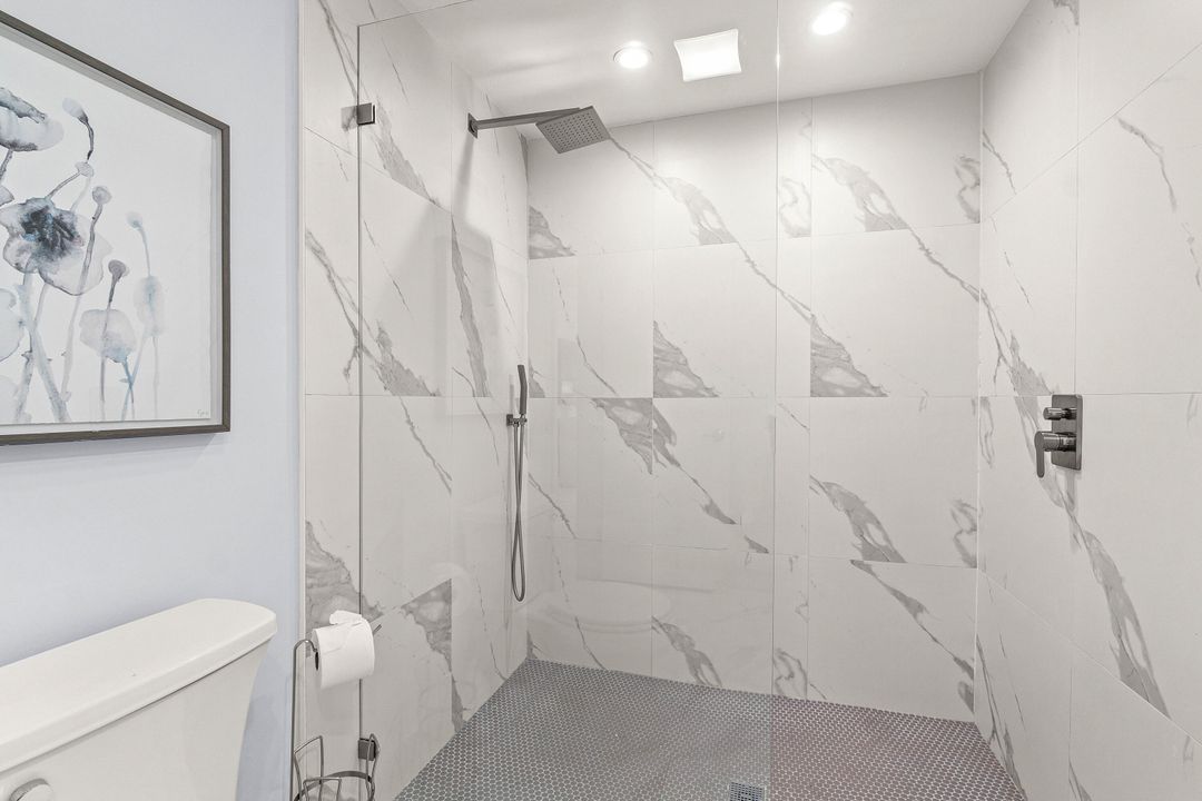 For Sale: $2,200,000 (4 beds, 2 baths, 2003 Square Feet)