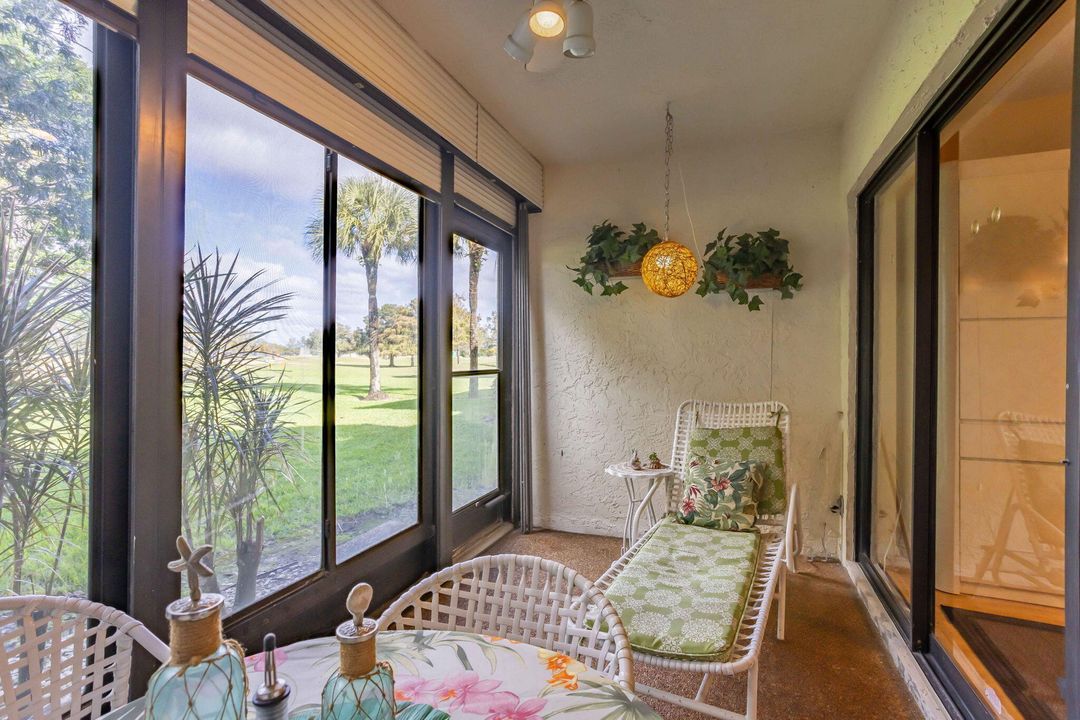 For Sale: $195,000 (2 beds, 2 baths, 1178 Square Feet)