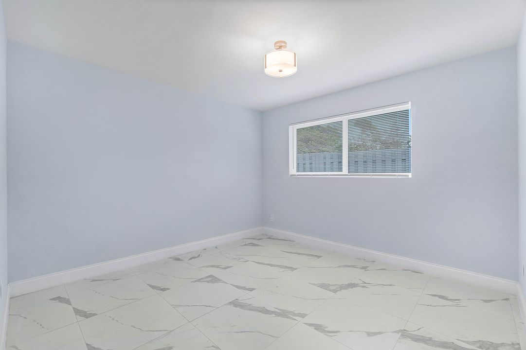 For Sale: $2,200,000 (4 beds, 2 baths, 2003 Square Feet)