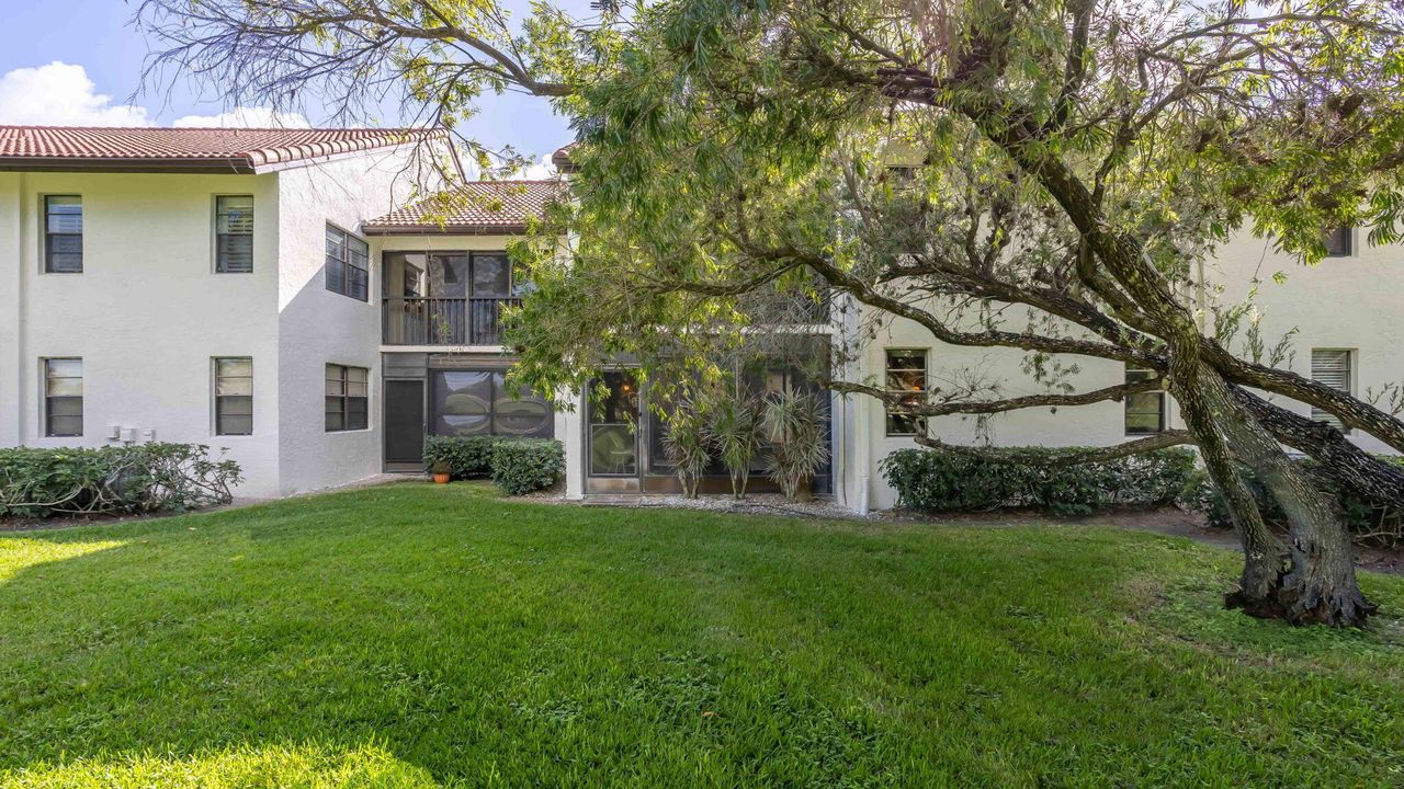 For Sale: $195,000 (2 beds, 2 baths, 1178 Square Feet)