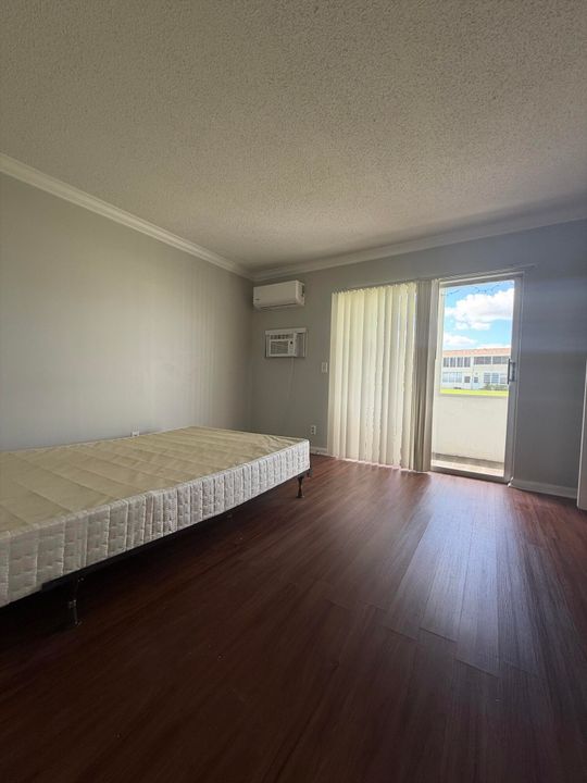 В аренду: $1,200 (1 спален, 1 ванн, 615 Квадратных фут)