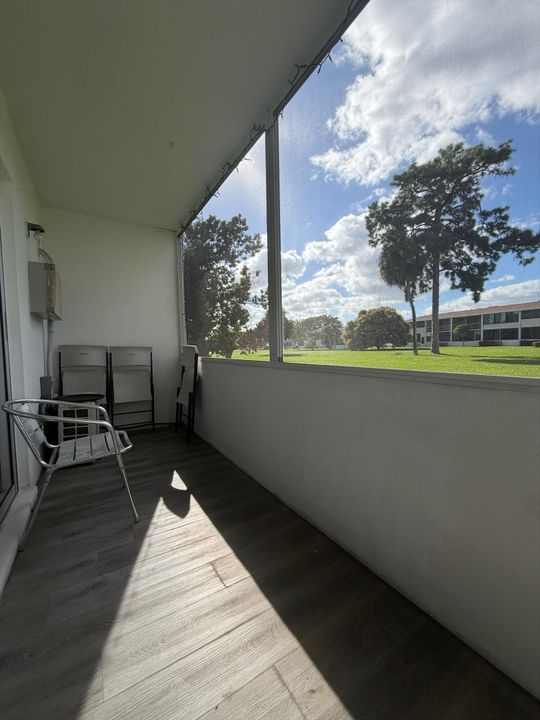 В аренду: $1,200 (1 спален, 1 ванн, 615 Квадратных фут)