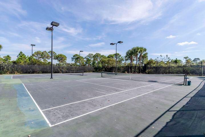 待售: $550,000 (3 贝兹, 2 浴室, 1905 平方英尺)