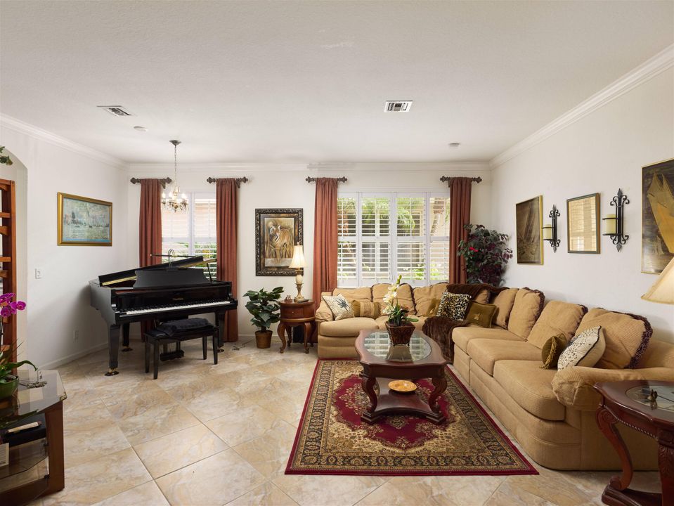 待售: $550,000 (3 贝兹, 2 浴室, 1905 平方英尺)