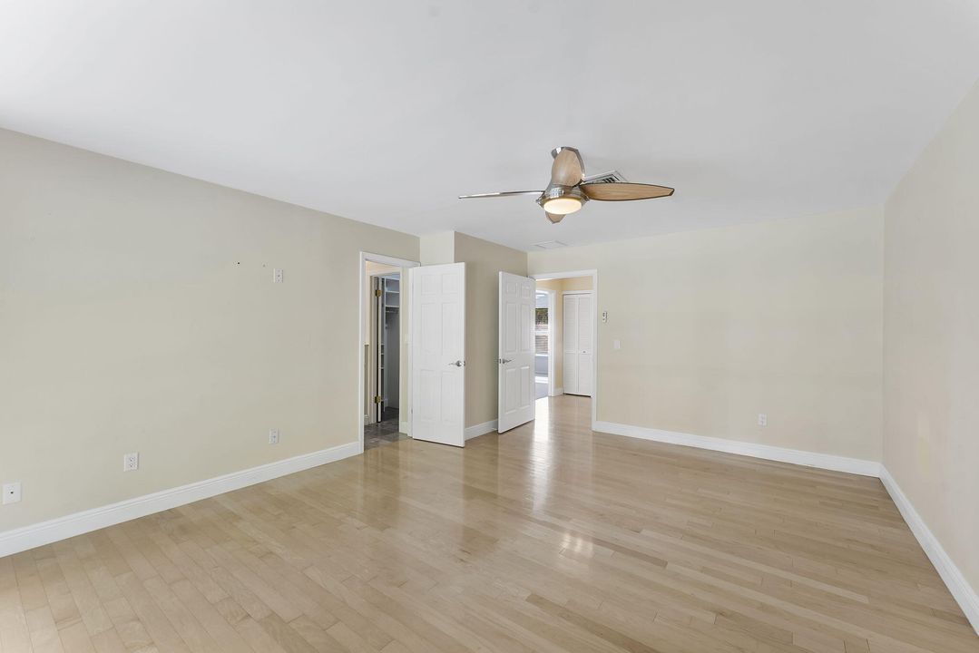 For Sale: $1,095,000 (4 beds, 2 baths, 2016 Square Feet)