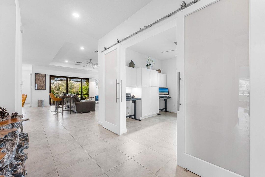 For Sale: $739,000 (3 beds, 3 baths, 2635 Square Feet)