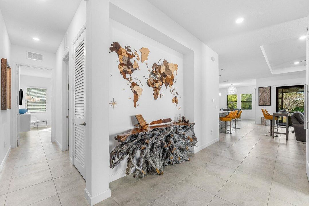 For Sale: $739,000 (3 beds, 3 baths, 2635 Square Feet)