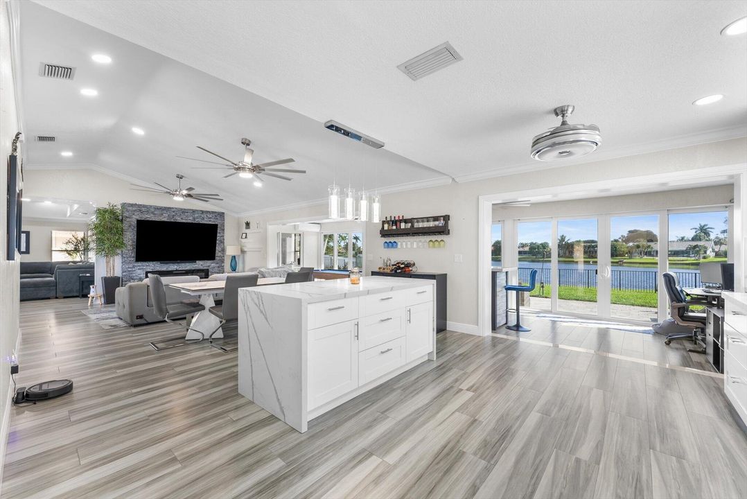 For Sale: $742,000 (2 beds, 2 baths, 2222 Square Feet)