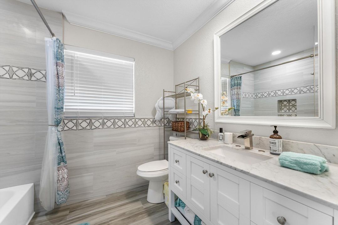 For Sale: $742,000 (2 beds, 2 baths, 2222 Square Feet)