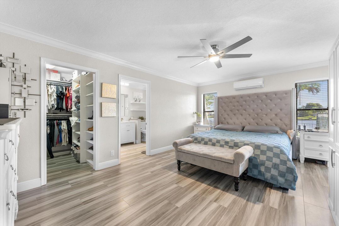 For Sale: $742,000 (2 beds, 2 baths, 2222 Square Feet)