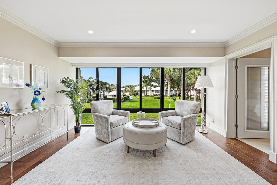 En Venta: $685,000 (3 camas, 2 baños, 1958 Pies cuadrados)