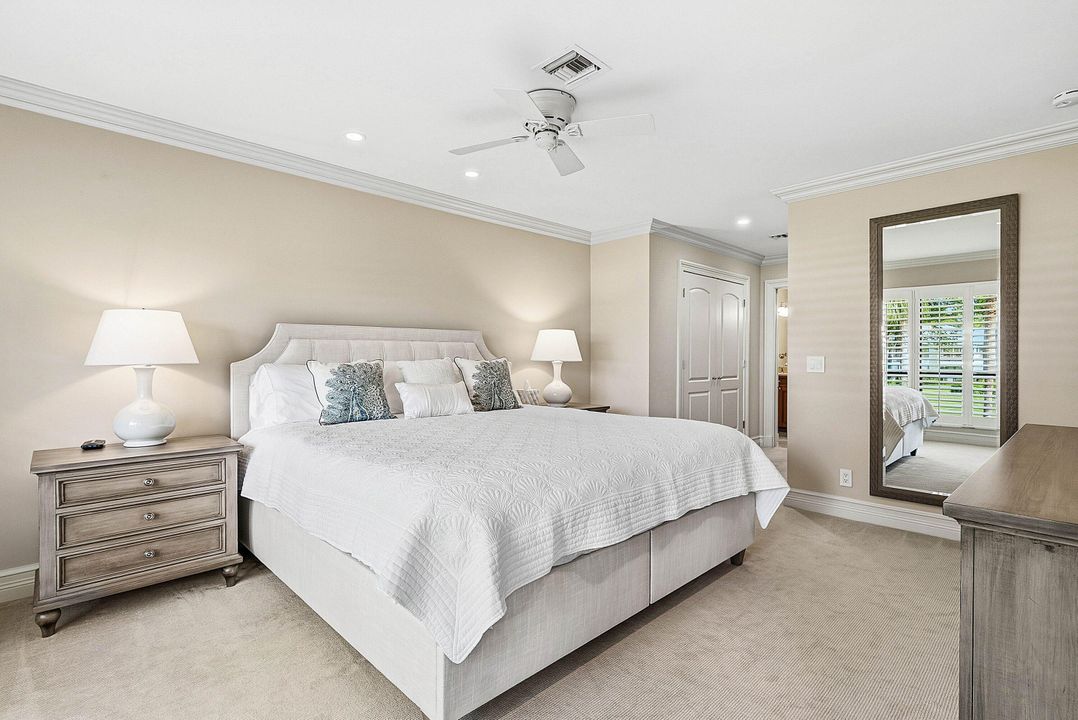 En Venta: $685,000 (3 camas, 2 baños, 1958 Pies cuadrados)