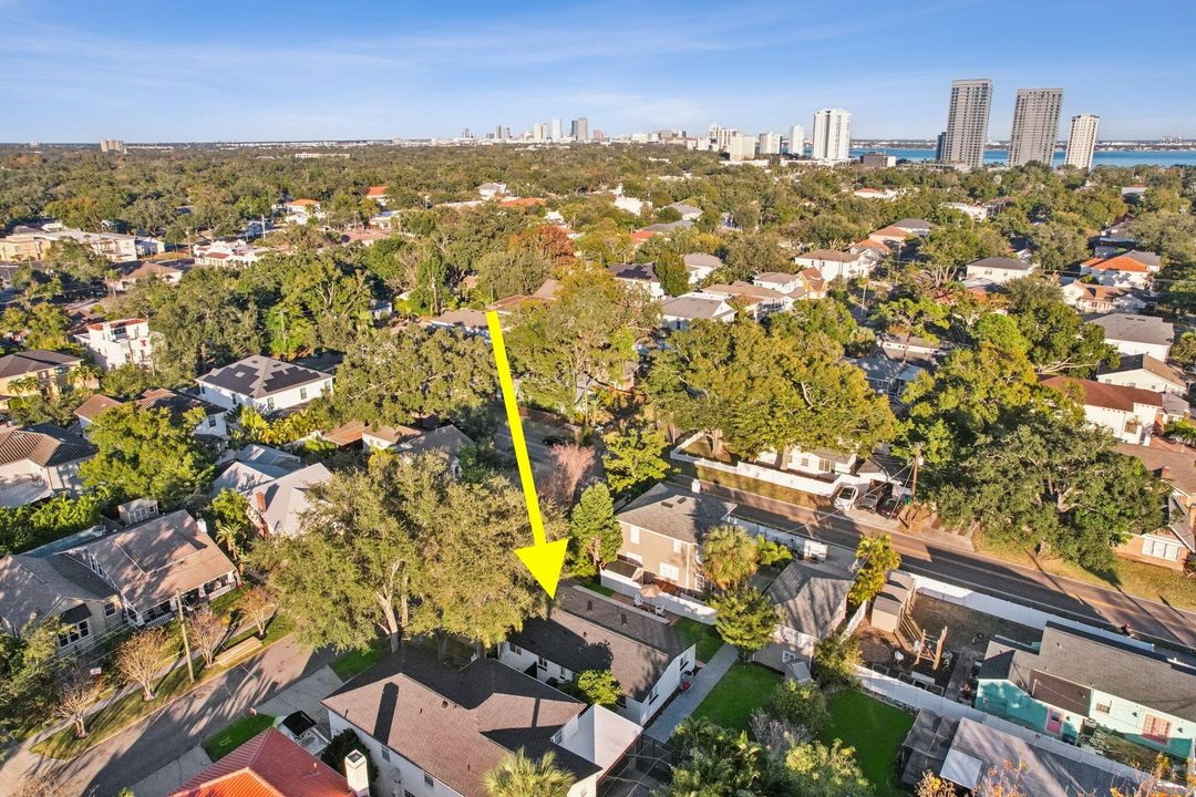 待售: $899,000 (2 贝兹, 2 浴室, 1320 平方英尺)