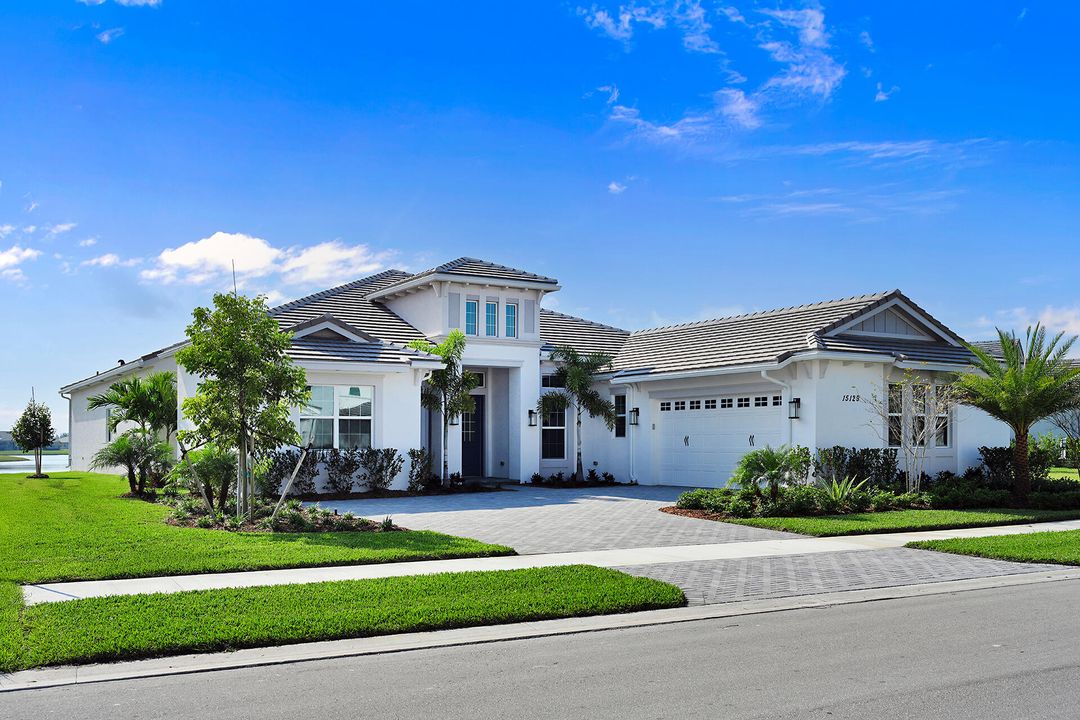 На продажу: $1,088,920 (5 спален, 5 ванн, 3752 Квадратных фут)