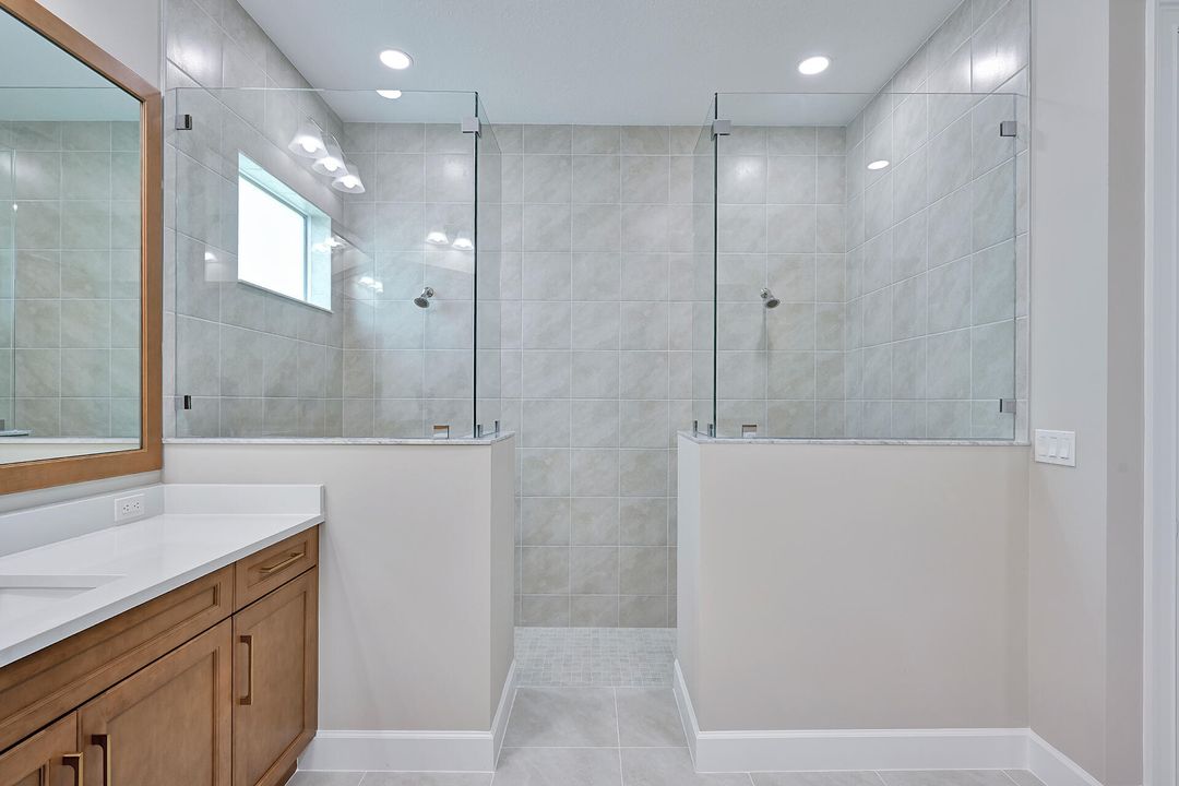 На продажу: $1,088,920 (5 спален, 5 ванн, 3752 Квадратных фут)