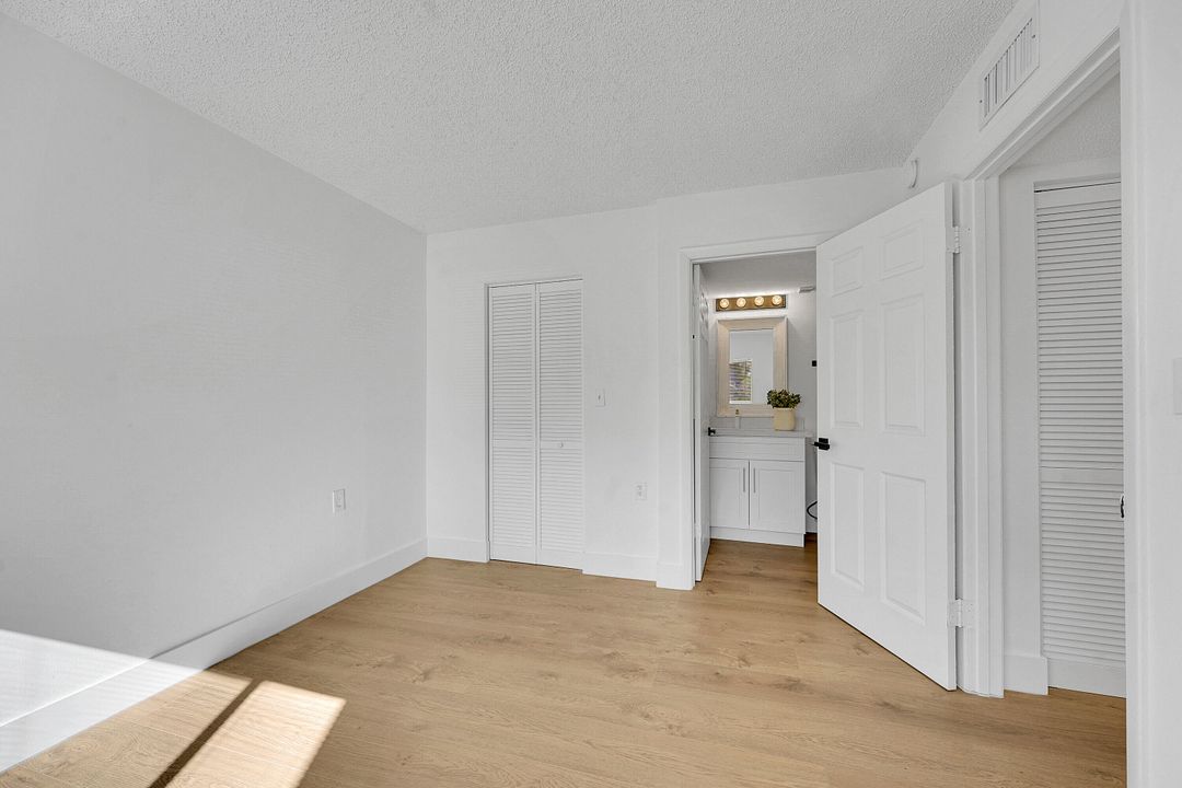 待售: $234,900 (3 贝兹, 2 浴室, 918 平方英尺)