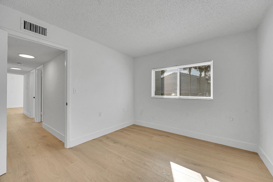 待售: $234,900 (3 贝兹, 2 浴室, 918 平方英尺)