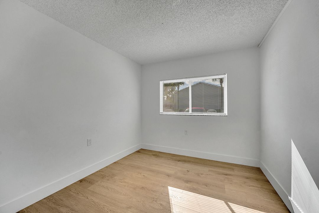 待售: $234,900 (3 贝兹, 2 浴室, 918 平方英尺)