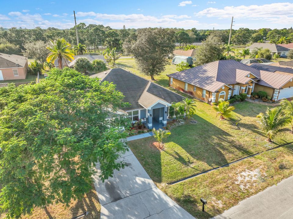 出租: $2,500 (4 贝兹, 3 浴室, 2434 平方英尺)