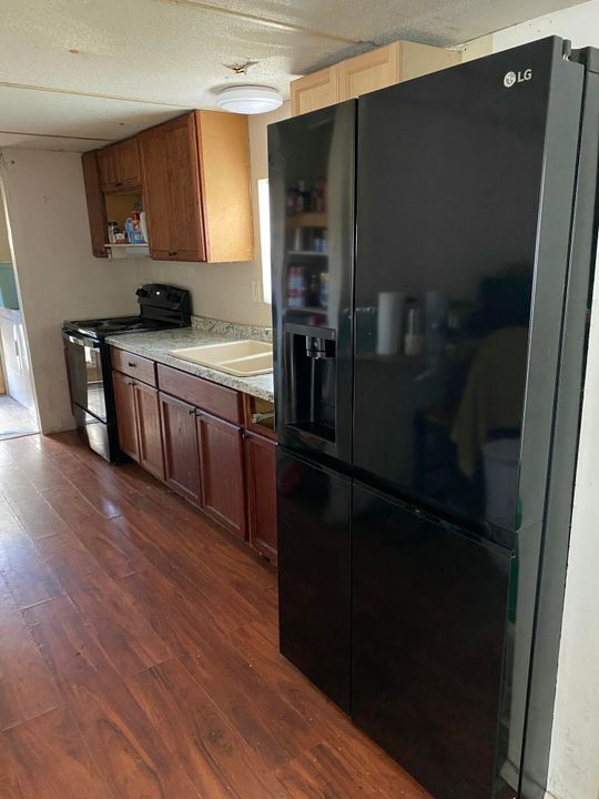 待售: $164,000 (4 贝兹, 2 浴室, 1248 平方英尺)