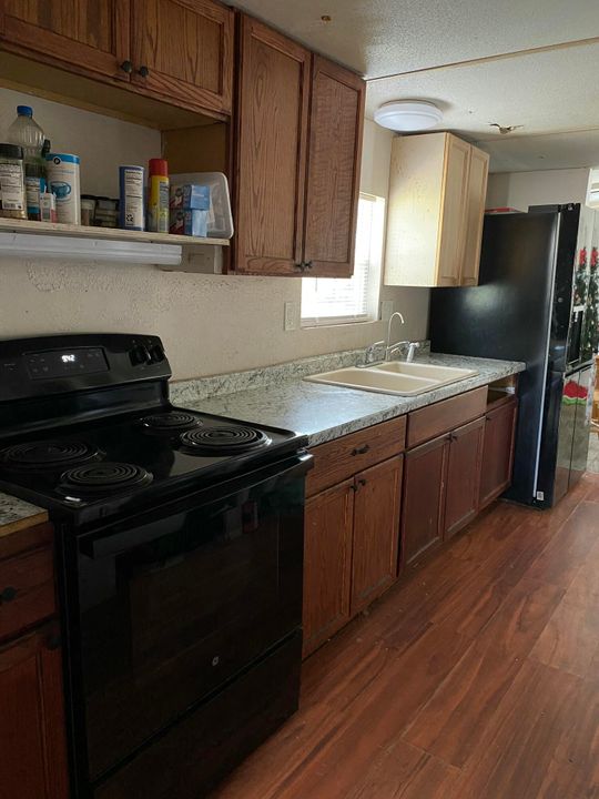 待售: $164,000 (4 贝兹, 2 浴室, 1248 平方英尺)