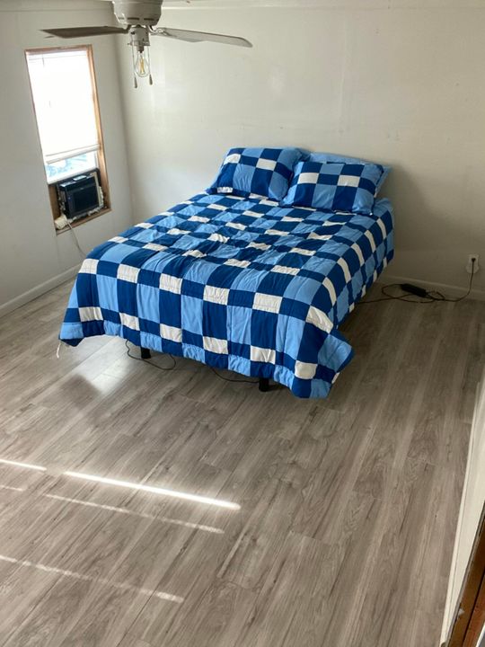 待售: $164,000 (4 贝兹, 2 浴室, 1248 平方英尺)