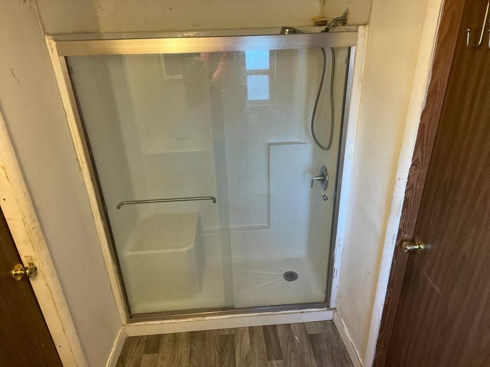 待售: $164,000 (4 贝兹, 2 浴室, 1248 平方英尺)