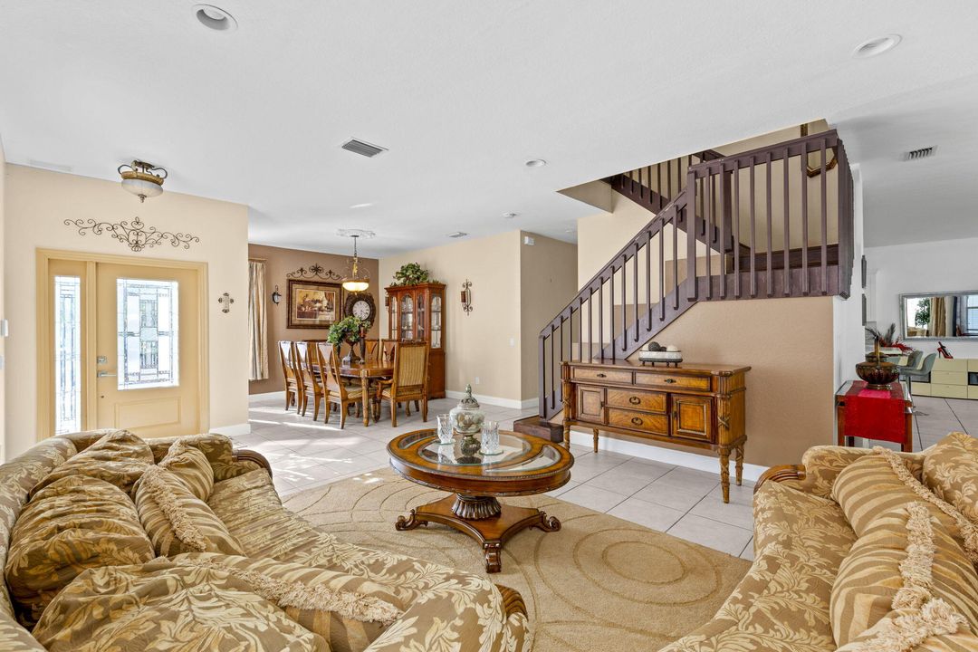 待售: $635,000 (6 贝兹, 4 浴室, 3424 平方英尺)