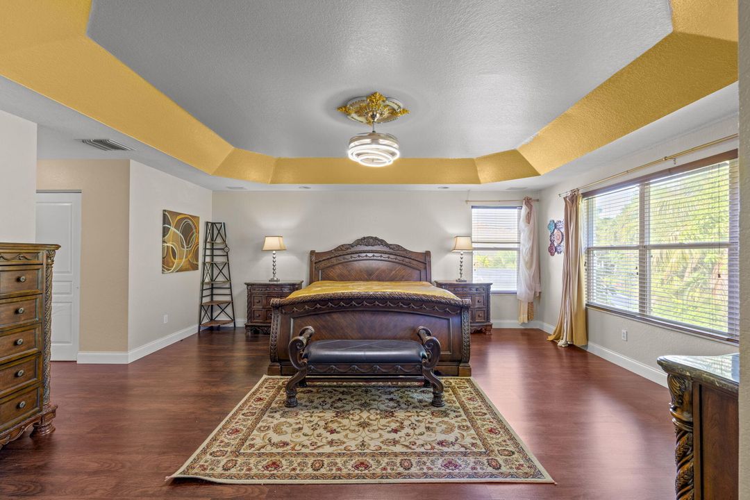 待售: $635,000 (6 贝兹, 4 浴室, 3424 平方英尺)