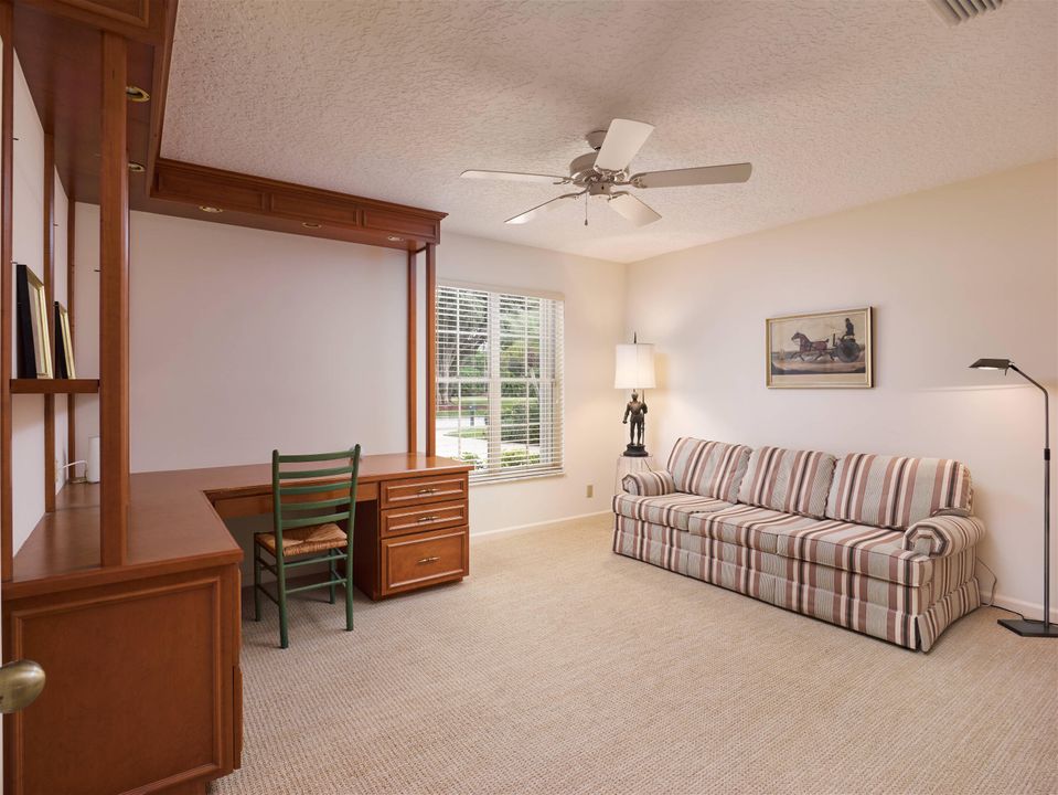 En Venta: $1,095,000 (3 camas, 3 baños, 2615 Pies cuadrados)