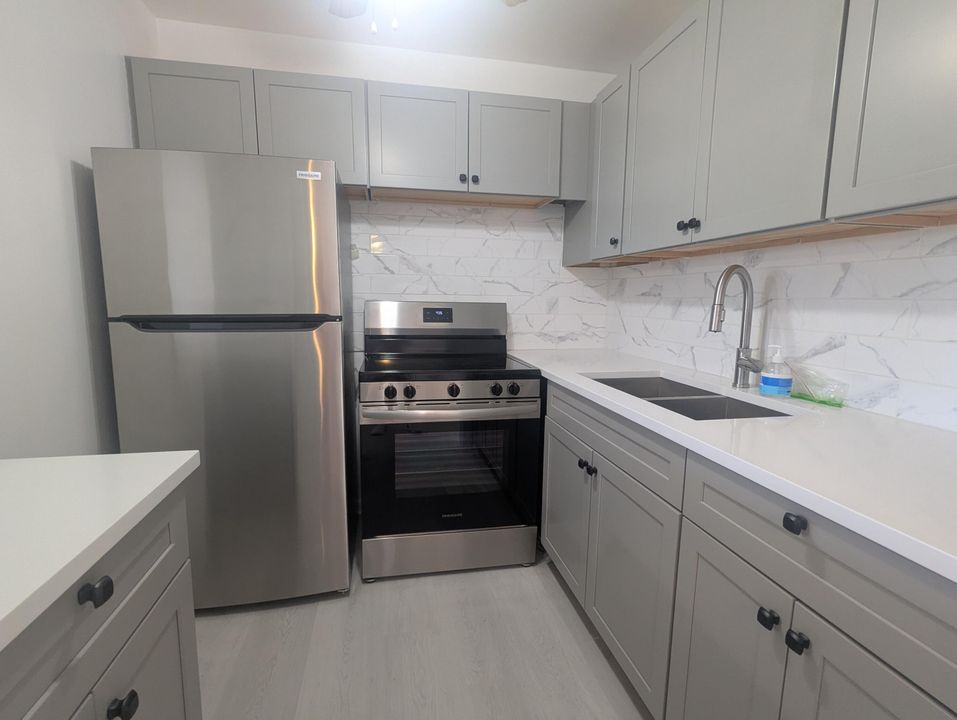 В аренду: $1,650 (1 спален, 1 ванн, 570 Квадратных фут)