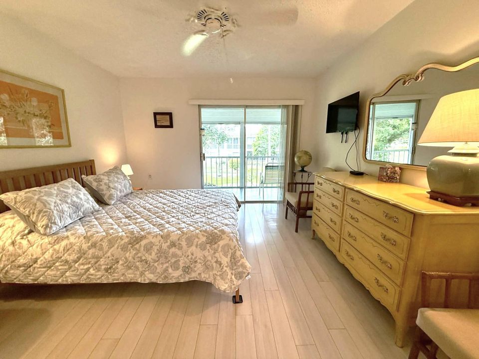 На продажу: $90,000 (1 спален, 1 ванн, 662 Квадратных фут)