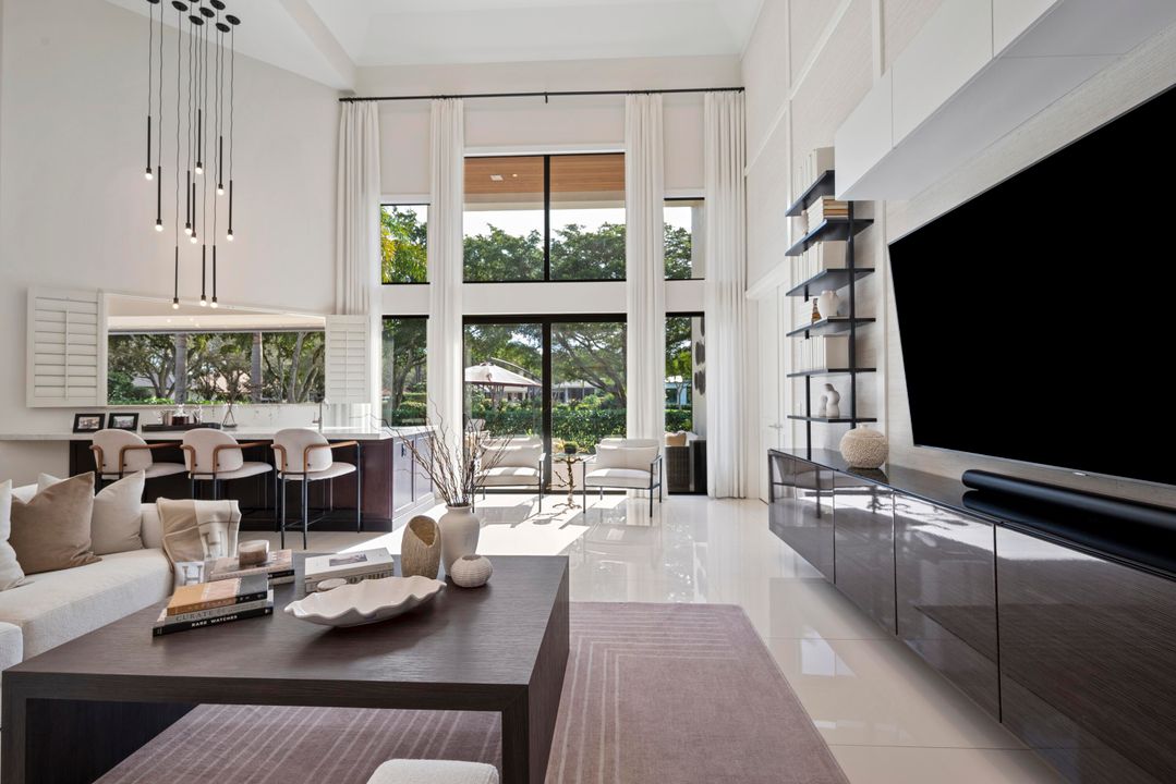 For Sale: $5,495,000 (5 beds, 7 baths, 4835 Square Feet)