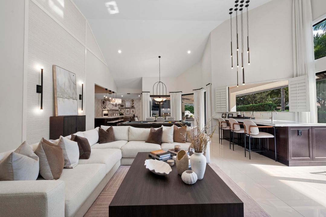 For Sale: $5,495,000 (5 beds, 7 baths, 4835 Square Feet)