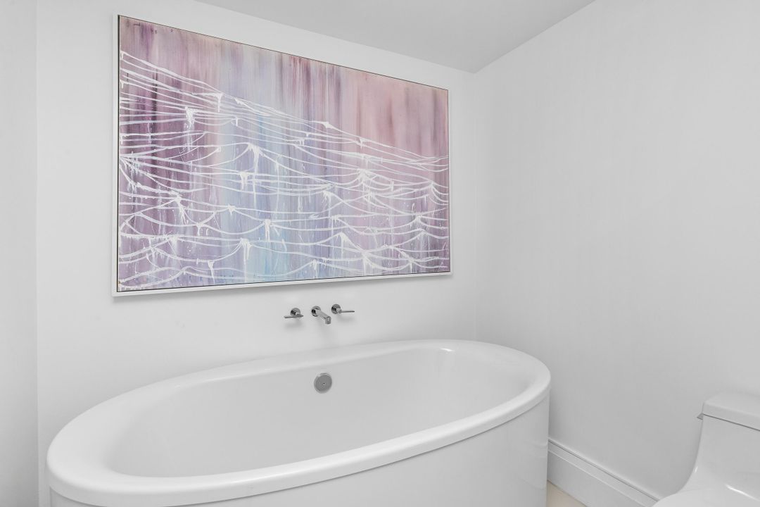 For Sale: $1,650,000 (1 beds, 1 baths, 1097 Square Feet)