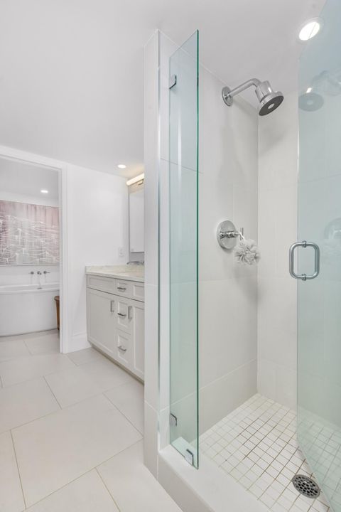 For Sale: $1,650,000 (1 beds, 1 baths, 1097 Square Feet)