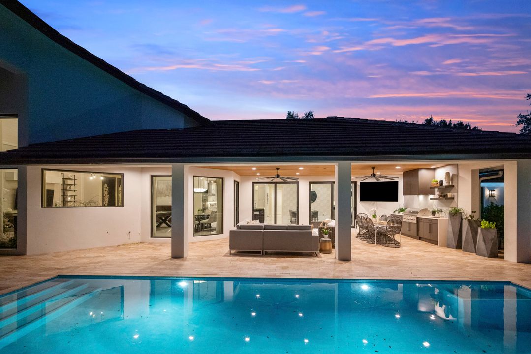 For Sale: $5,495,000 (5 beds, 7 baths, 4835 Square Feet)