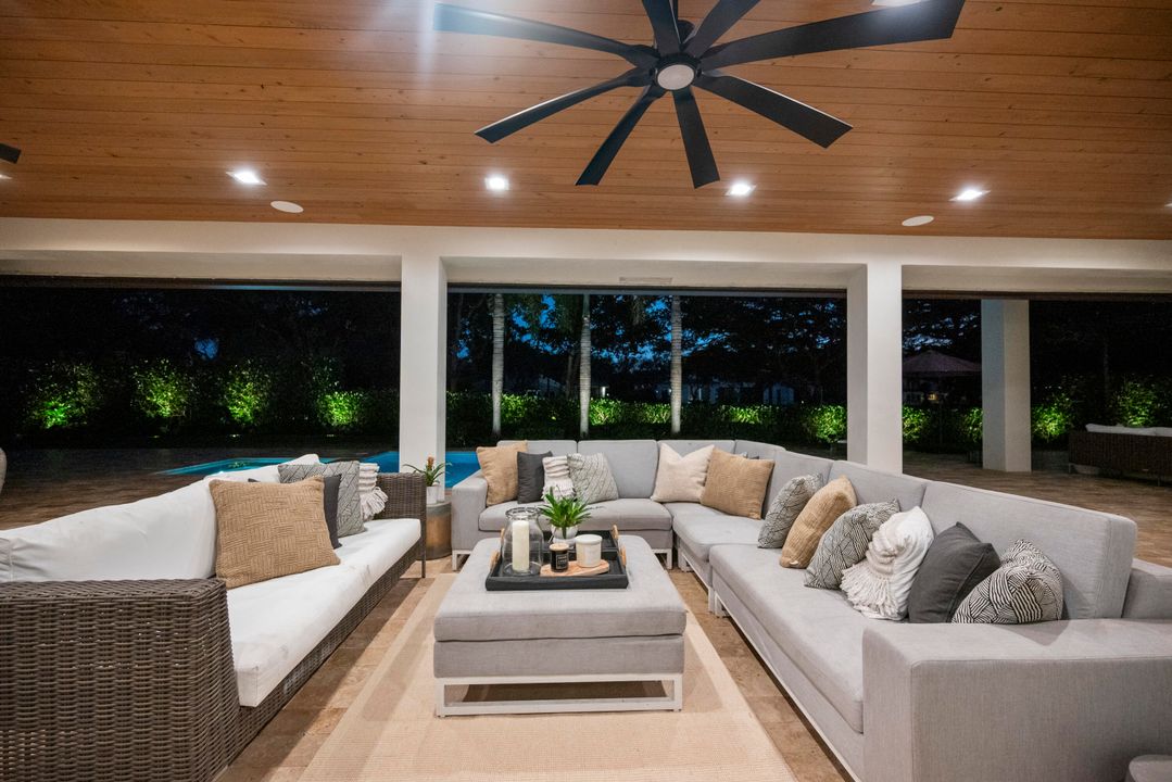 For Sale: $5,495,000 (5 beds, 7 baths, 4835 Square Feet)