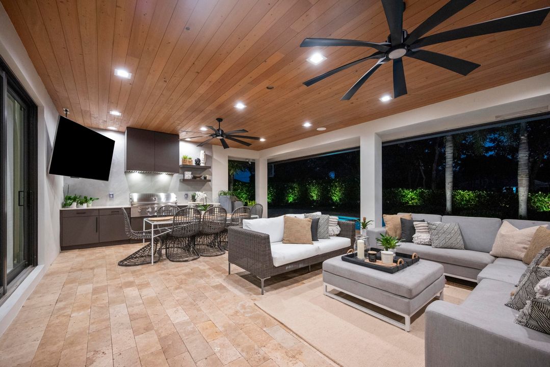 For Sale: $5,495,000 (5 beds, 7 baths, 4835 Square Feet)