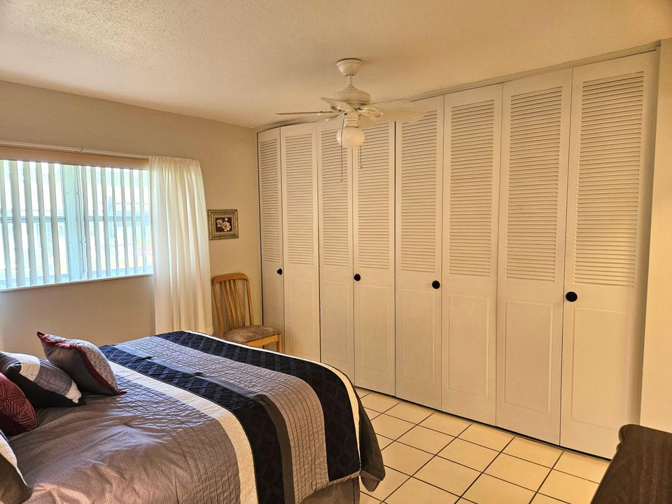 待售: $96,900 (1 贝兹, 1 浴室, 611 平方英尺)