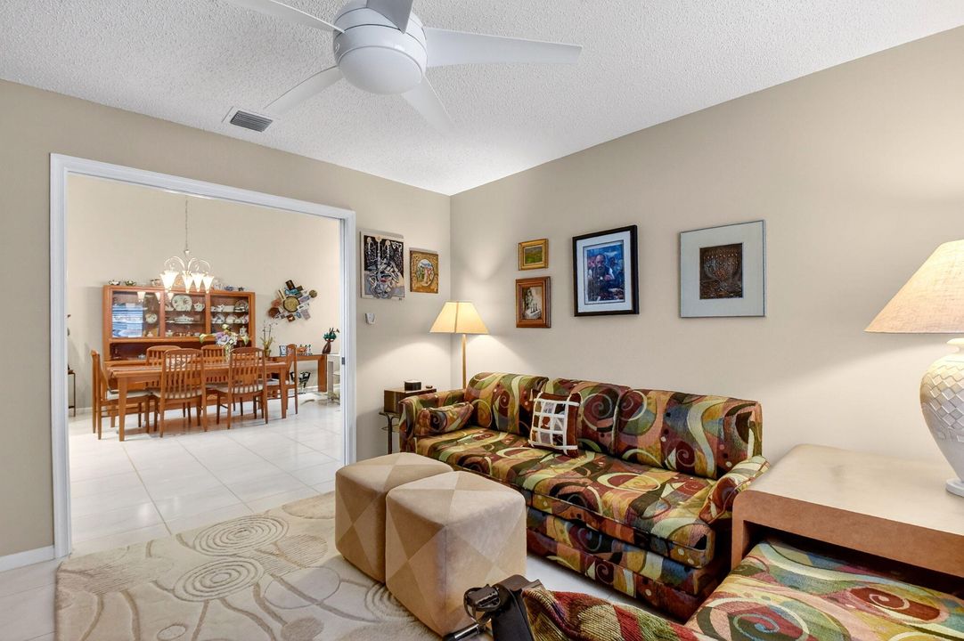 For Sale: $315,000 (3 beds, 2 baths, 1722 Square Feet)