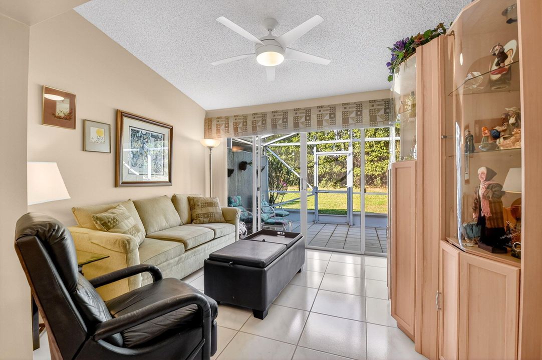 For Sale: $315,000 (3 beds, 2 baths, 1722 Square Feet)