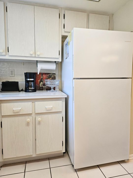 待售: $96,900 (1 贝兹, 1 浴室, 611 平方英尺)