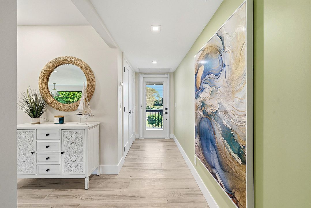 待售: $665,000 (2 贝兹, 2 浴室, 1737 平方英尺)