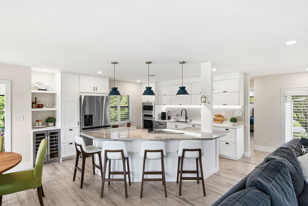 待售: $665,000 (2 贝兹, 2 浴室, 1737 平方英尺)