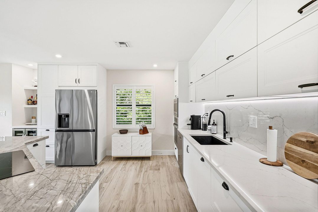 待售: $665,000 (2 贝兹, 2 浴室, 1737 平方英尺)