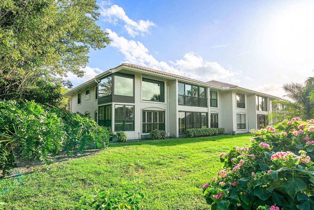 待售: $665,000 (2 贝兹, 2 浴室, 1737 平方英尺)