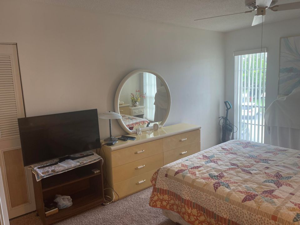 For Rent: $1,600 (1 beds, 1 baths, 780 Square Feet)