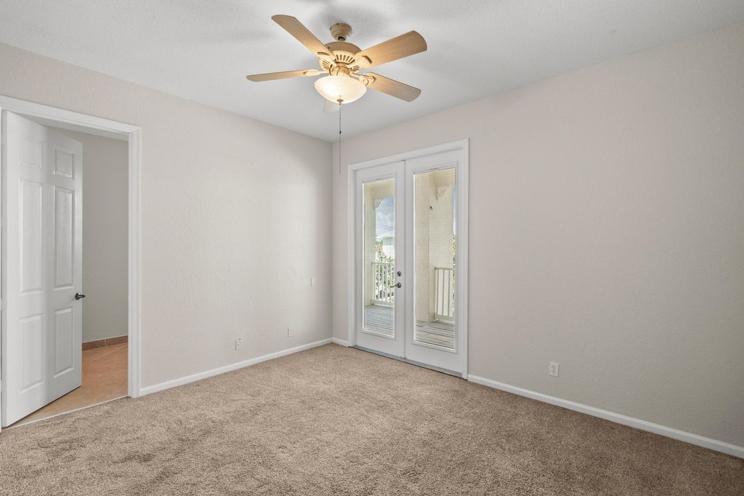 В аренду: $3,800 (5 спален, 4 ванн, 3575 Квадратных фут)