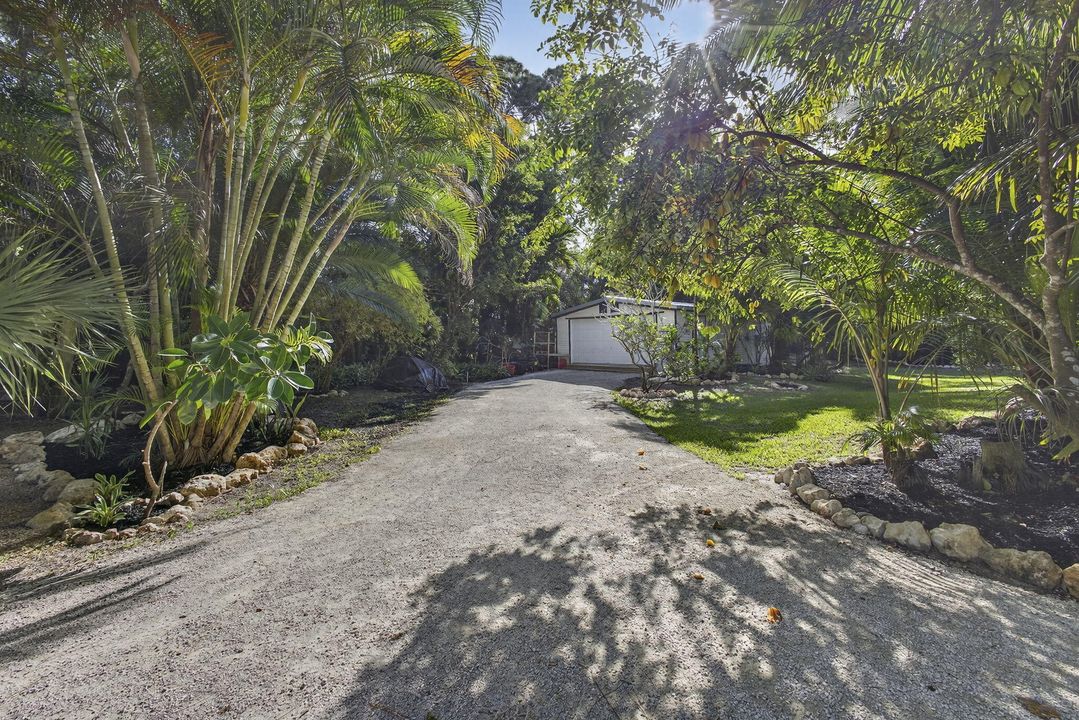 En Venta: $650,000 (4 camas, 2 baños, 1869 Pies cuadrados)